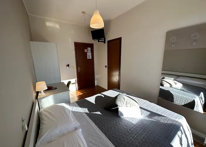 Hotel Miura 2*