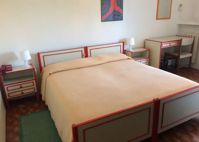 Miura Hotel 2*