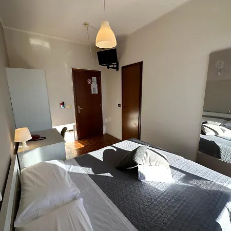 Hotel Miura 2*