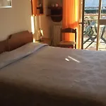 Miura Hotell 2*