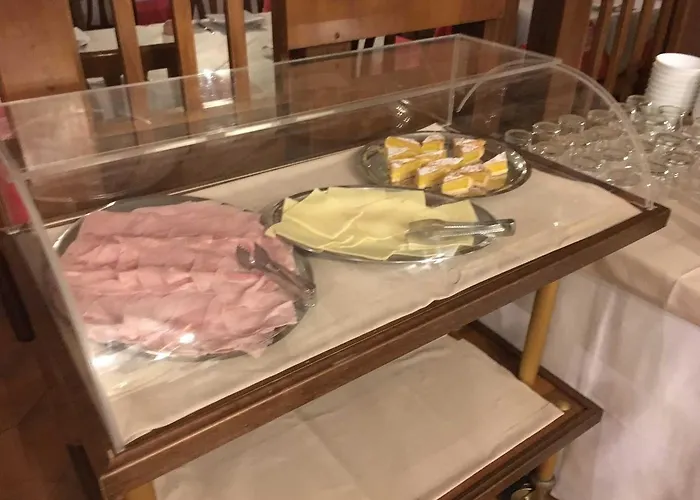 Miura Отель Кавальказелле